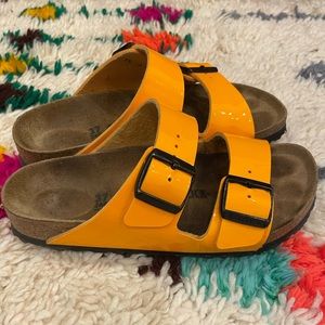 Great condition marigold Birkenstocks